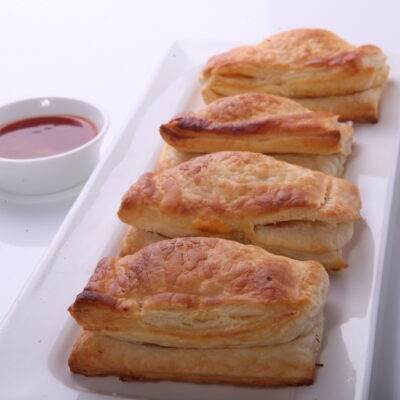 VEG PUFF(SNACKS TIME : 3PM-5PM)